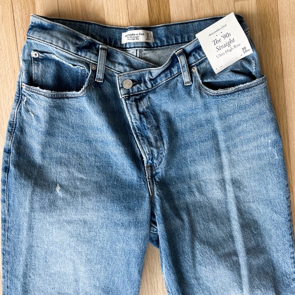 Abercrombie & Fitch Jeans Nwt Af Ultra High Rise 9s Straight Jean